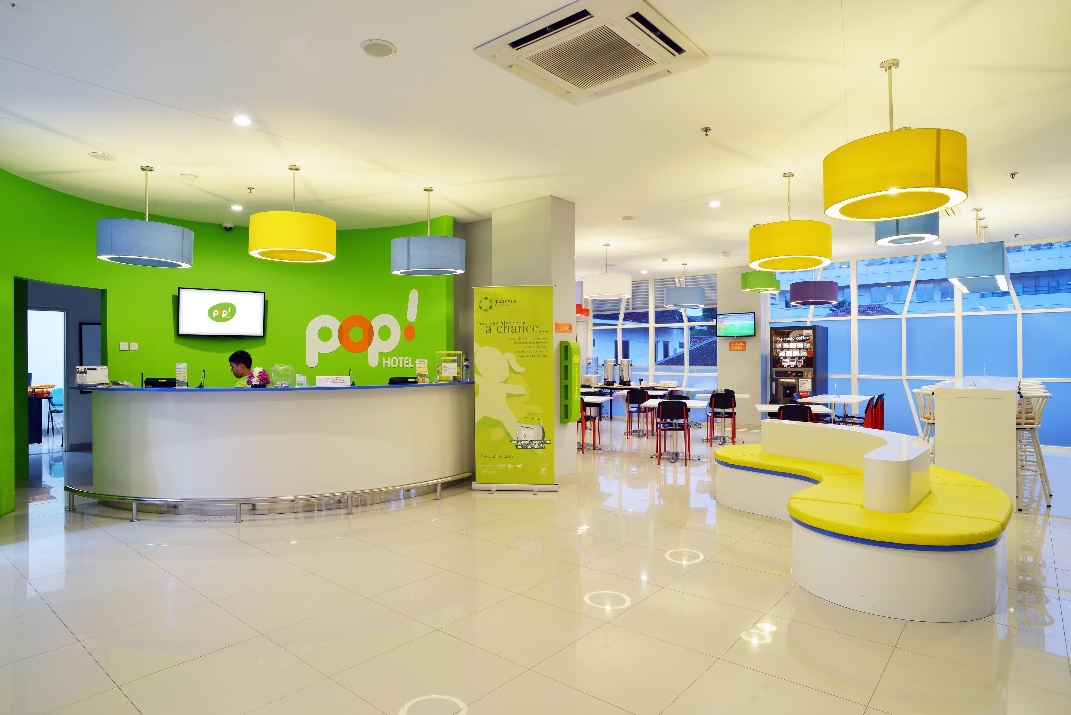 Pop! Hotel Kemang Jakarta Exterior photo