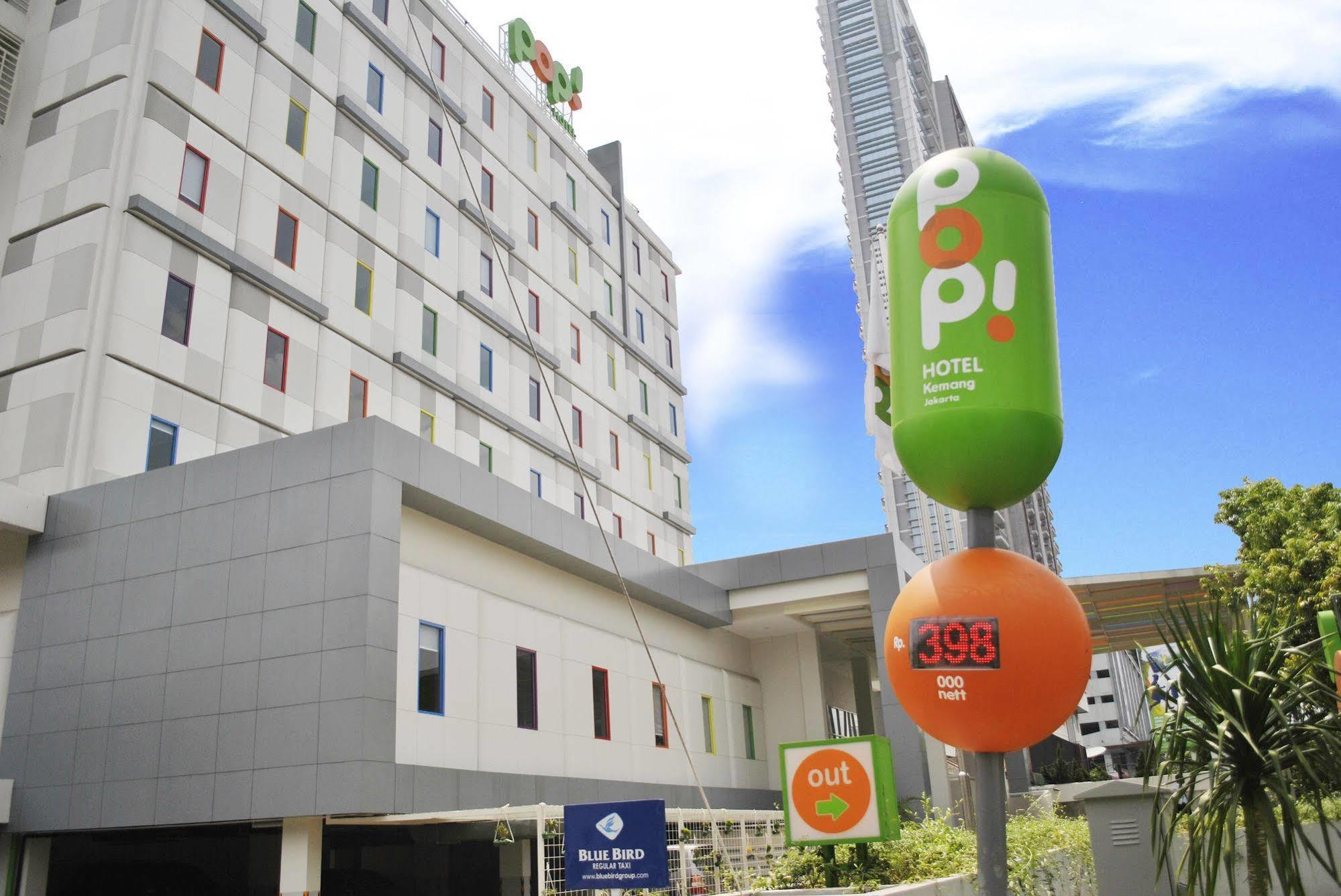 Pop! Hotel Kemang Jakarta Exterior photo